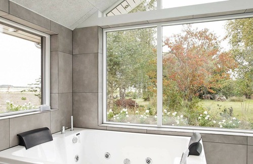 Reersø House | 14 person holiday home in Gørlev