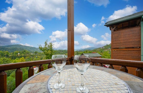 Gatlinburg House | 141 m² House ∙ 1 bedroom ∙ 8 guests