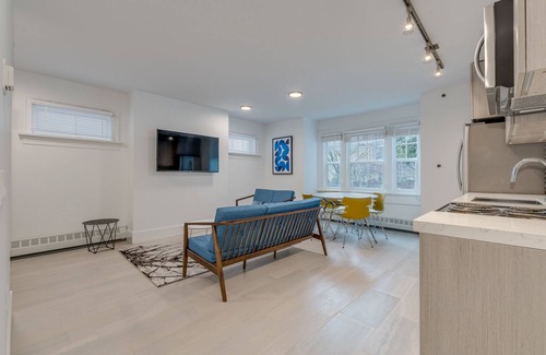Coal Harbour Apartment | 1425 Haro St - 3 Bedrooms - Downtown Vancouver