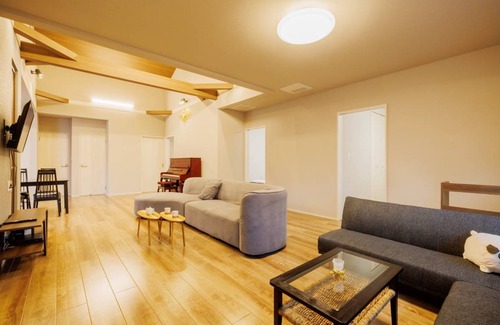Kawasaki House | 145 m² House ∙ 5 bedrooms ∙ 6 guests