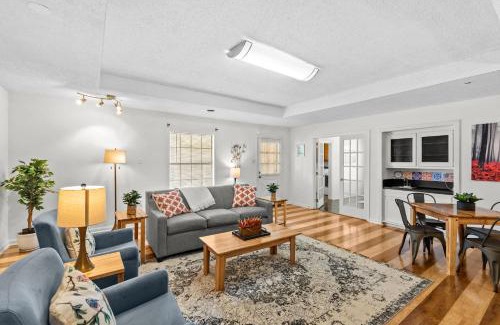 South Baton Rouge House | 15 Min to LSU & Downtown Oak Hills Place Hideaway