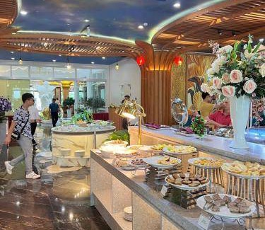 Van Don Hotel | 150 m² Hotel ∙ 2 bedrooms ∙ 4 guests