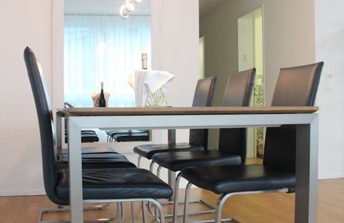 Dietikon District Resort | 150 m² Private room ∙ 1 bedroom ∙ 1 guest