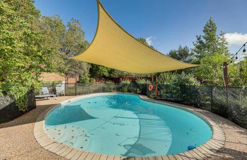University Hills House | 153 m² House ∙ 3 bedrooms ∙ 8 guests
