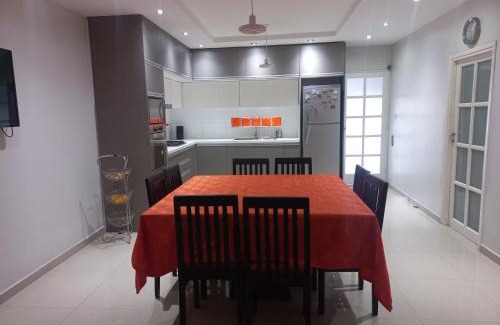 Mendoza House | 1670 House