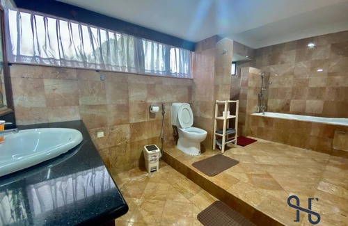 Downtown Kota Kinabalu Villa | 1677 m² Villa ∙ 13 bedrooms ∙ 27 guests