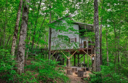 Fort Payne Cabin | 178 m² Cabin ∙ 2 bedrooms ∙ 7 guests