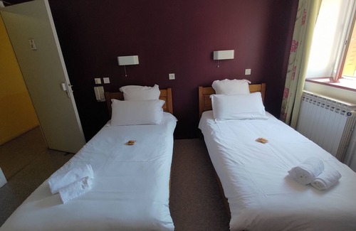 Ranchal Hotel | 1799 Rte des Écharmeaux