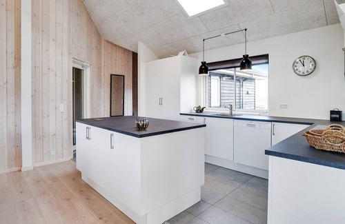 Klegod Strand House | 18 person holiday home in Ringkøbing
