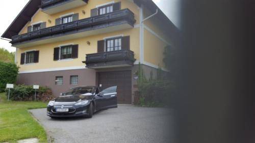 Ehrenhausen Apartment | 180 m² Apartment ∙ 3 bedrooms ∙ 7 guests