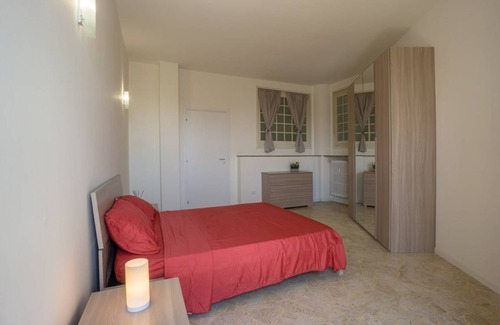 Cesano Boscone Resort | 180 m² Private room ∙ 1 bedroom ∙ 1 guest