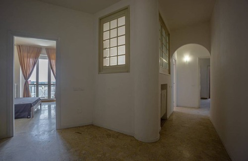 Cesano Boscone Resort | 180 m² Private room ∙ 1 bedroom ∙ 1 guest