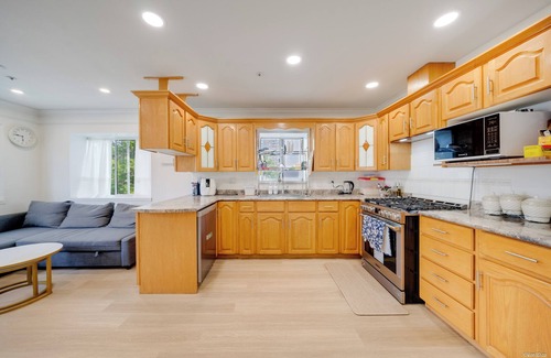 Sunset House | 1800 SqFt Private Home, 3BR, King Bed, Free 2 Parking, AC, Near Airport