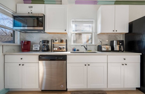 Tulsa House | 1920s Owen Park Remodel | DT+Gathering PL < 10 min