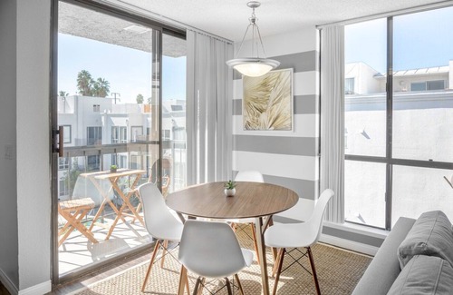 Norma Triangle Apartment | 1BR West Hollywood w/ Patio off Santa Monica Blvd by Blueground