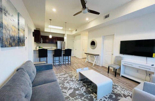 Katy Condo | 1G| Exploring the Greater Houston| Cozy Private Condo