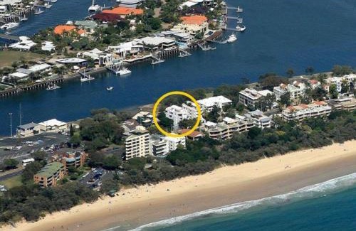 Mooloolaba Apartment | 2 BD spacious apartment in Parkyn Parade with water views.