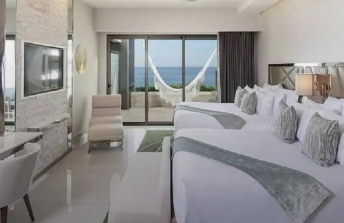 Cabo San Lucas Resort | 2 bdr luxury resort at Garza Blanca in brilliant Cabo San Lucas