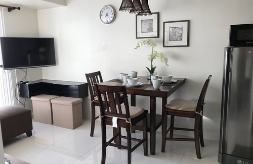 Tagaytay Condo | 2-Bdrm Epie's Pad Tagaytay