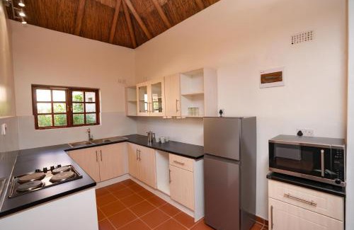 Victoria Falls Apartment | 2 bed apartment with pool - 2126