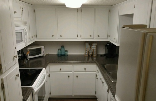 Myrtle Beach House | 2-bed/bath, complimentary golf cart, pet friendly -Myrtle Beach- discounted now