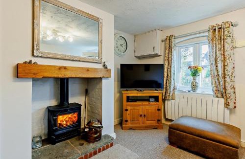 Ludwel House | 2 Bed in Ludlow 91422