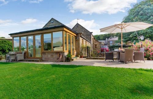 Summerbridge House | 2 Bed in Pateley Bridge 89622
