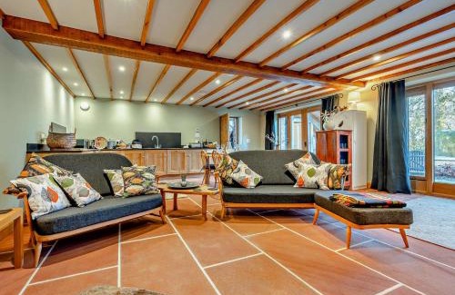 Penrith House | 2 Bed in Penrith 90230