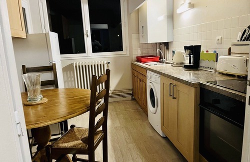 Saint-Beat Apartment | 2 Bed - Sleeps 6 - Mountain Views - Pets