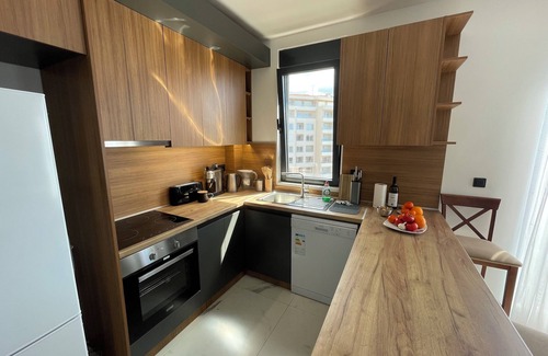 Becici Apartment | 2-bedroom, 2-bathroom apartment IVIL in delightful Bečići with swimming pool, AC