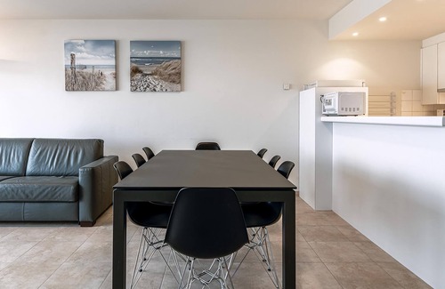 Oostduinkerke-Bad Apartment | 2 bedroom accommodation in Oostduinkerke