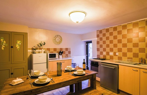 Llwyngwril Cottage | 2 bedroom accommodation in Llwyngwril, near Barmouth