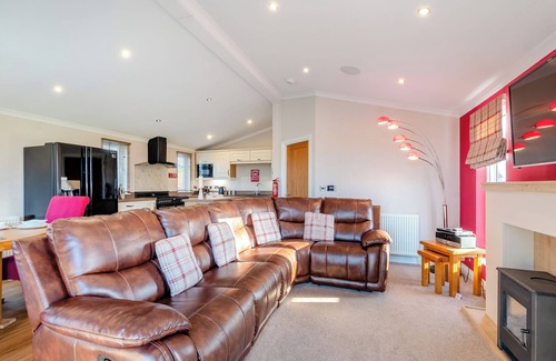 Dumfries Ski Chalet | 2 bedroom accommodation in Dumfries, Dumfries & Galloway