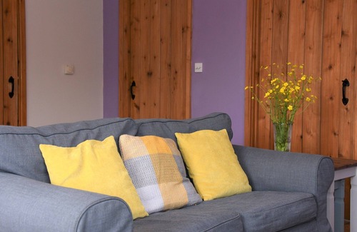 Bleddfa Cabin | 2 bedroom accommodation in Bleddfa, Knighton