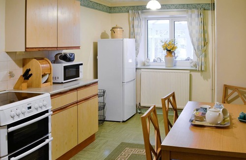Bridport Cottage | 2 bedroom accommodation in Mangerton, near Bridport