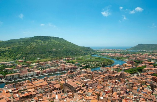 Santa Caterina Apartment | 2 bedroom accommodation in Cuglieri