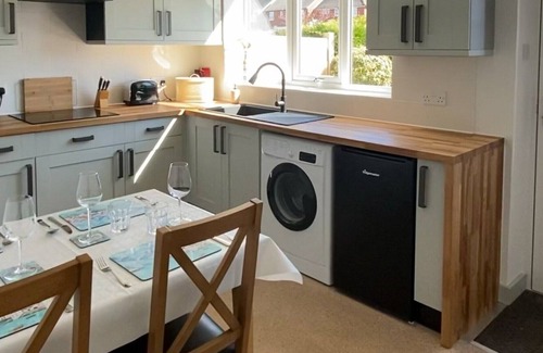 Lytham St. Anne's Cottage | 2 bedroom accommodation in Lytham