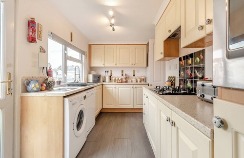 Dinas Cross Cottage | 2 bedroom accommodation in Dinas, near Fishguard