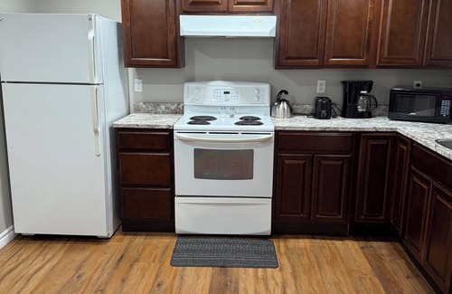 Terra Nova Apartment | 2 Bedroom apartment in the central part of St. John's, Vinnecomb Apartments - Lower Floor