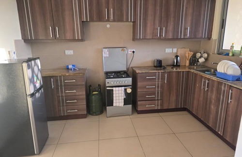 Shanzu Apartment | 2-bedroom apartment/pool/walking distance to beach