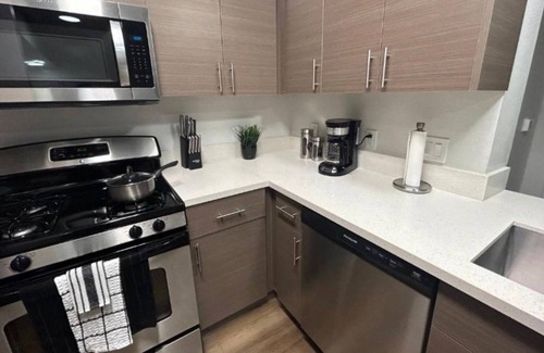 Mar Vista Apartment | 2 bedroom apartment Marina Del Rey, near Venice beach!