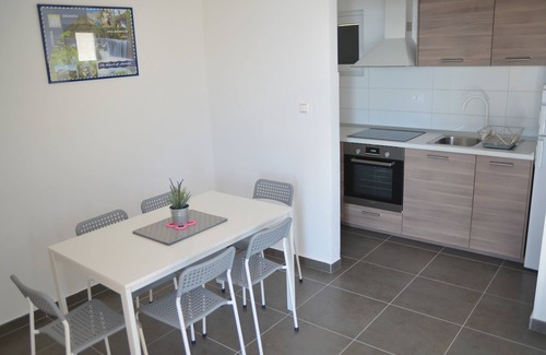 Marusici Condo | 2-bedroom apartment with 2 balconies, pool & walking distance to beaches