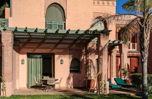 Oulad Khallouf Apartment | 2-bedroom appartment, secure residence with swimming pool