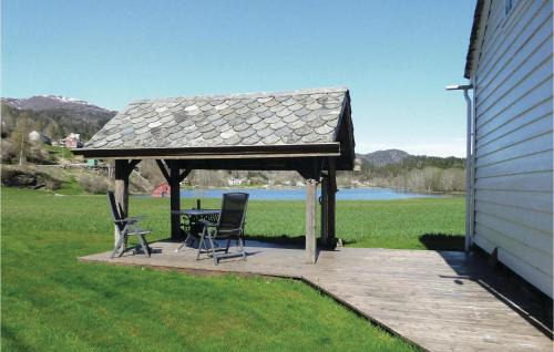 Kvam House | 2 Bedroom Awesome Home In Tørvikbygd