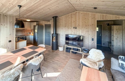 Sor-Fron House | 2 bedroom beautiful home in Gålå