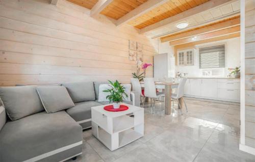 Kolczewo House | 2 Bedroom Beautiful Home In Kolczewo