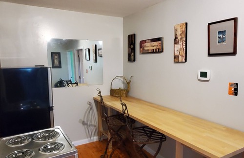 Langhorne Apartment | 2 Bedroom close to major routes and attractions.