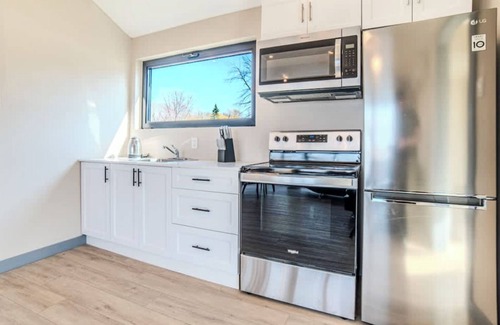 Harwood Cabin | 2 Bedroom Cottage #1: Willow Bay