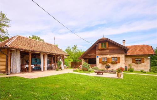 Petrinja House | 2 Bedroom Cozy Home In Hrastovica