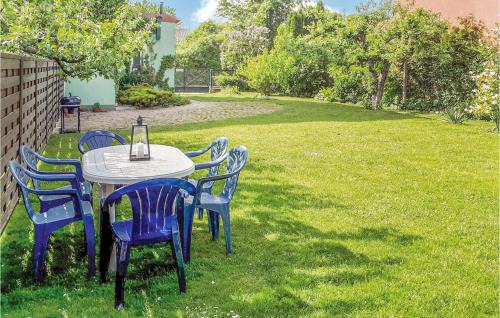 Nowe Warpno House | 2 Bedroom Cozy Home In Nowe Warpno